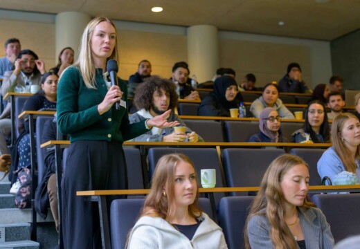 Billede fra skatteministerens besøg på Københavns Professionshøjskole