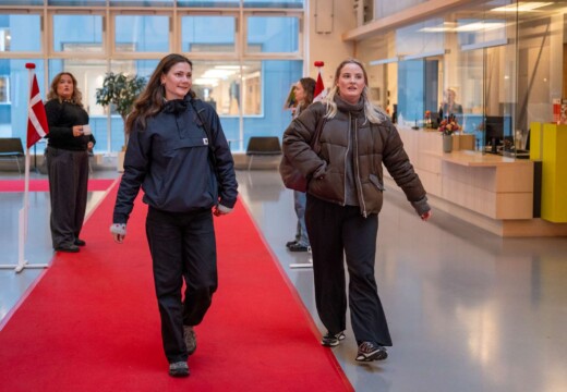 Personer tager del i studiestart på socialrådgiveruddannelsen